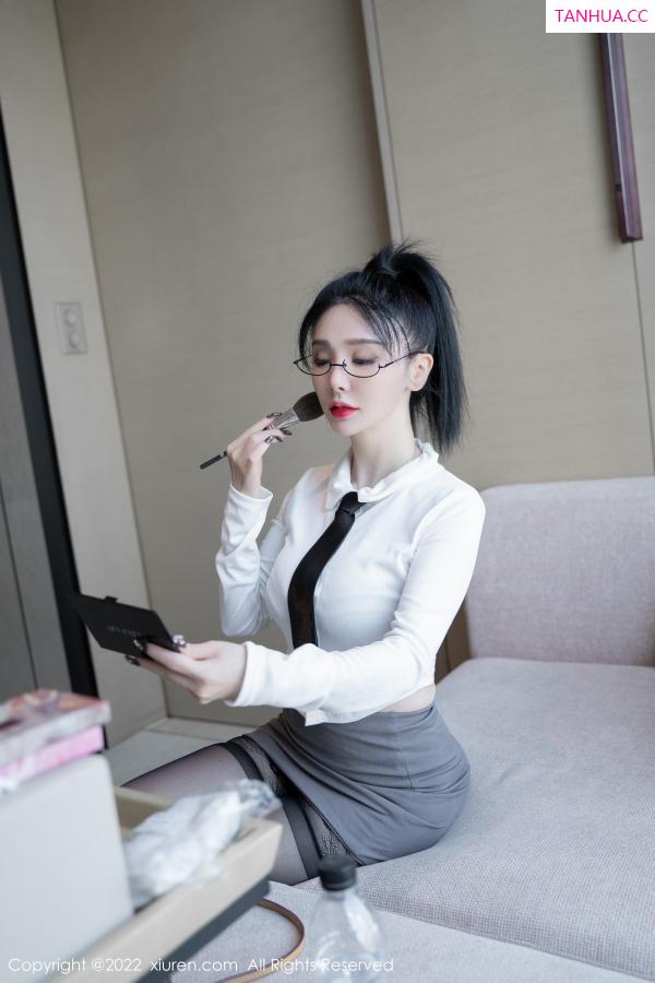 潘娇娇 潘娇娇 [XiuRen]高清写真图 2022.11.15 No.5856 潘娇娇 黑丝美臀第12张图片